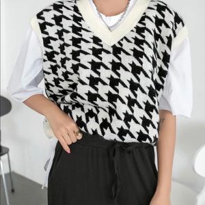 Houndstooth Pattern Sweater Vest Without Tee